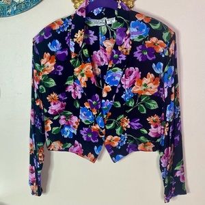 Vintage details floral print cropped blazer